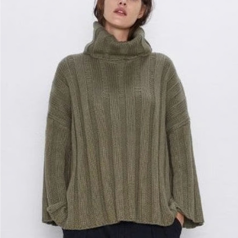 Zara Chunky Oversized Olive Green Sweater